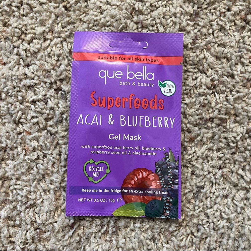 New Que Bella Superfoods Açaí & Blueberry Gel Face Mask